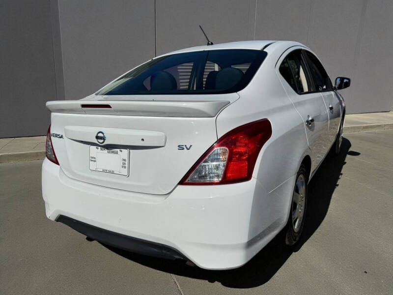 2019 Nissan Versa SV