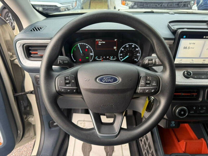 2024 Ford Maverick XLT