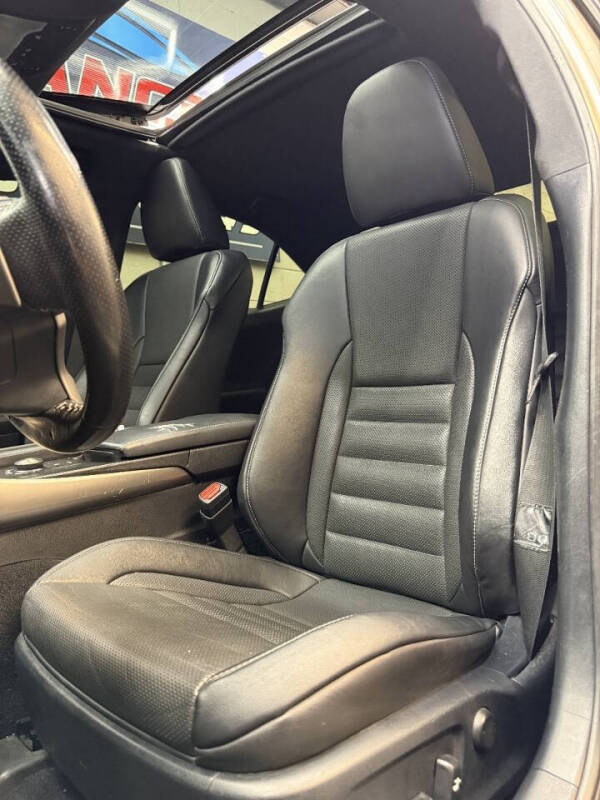 2016 Lexus IS 200t