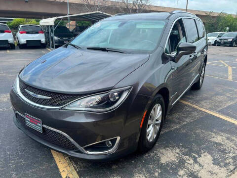 2019 Chrysler Pacifica Touring L