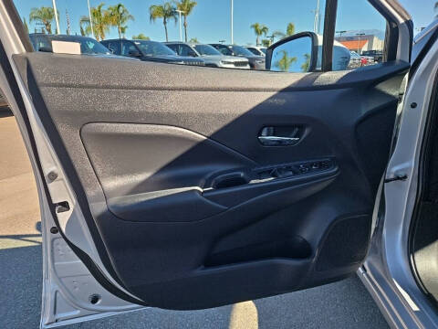 2023 Nissan Versa SV