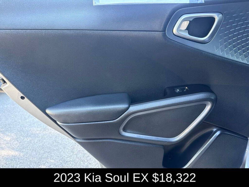 2023 Kia Soul EX