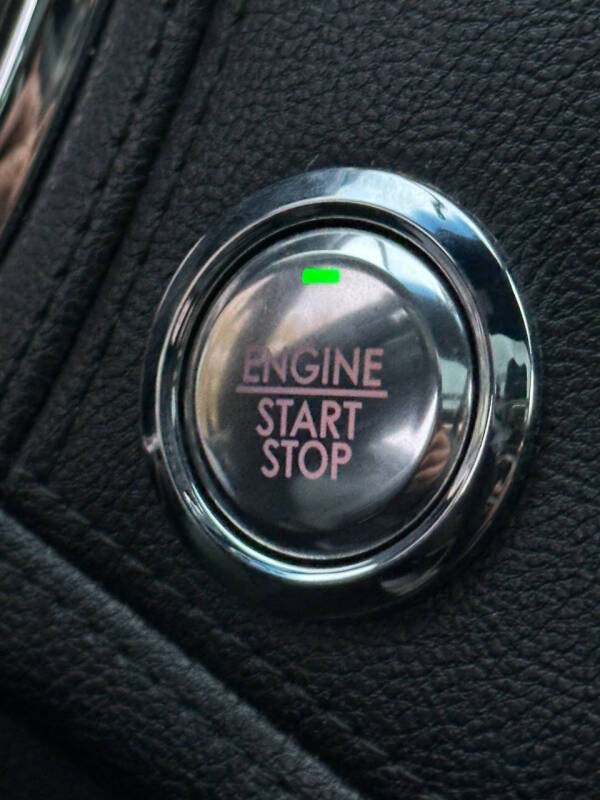 2018 Lincoln Continental Select