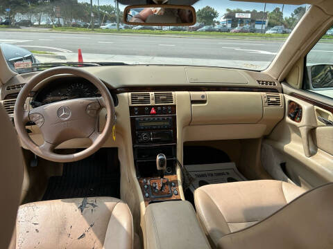 2001 Mercedes-Benz E-Class E 320