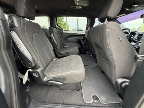2020 Chrysler Pacifica Touring