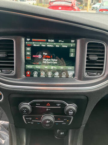 2017 Dodge Charger SXT