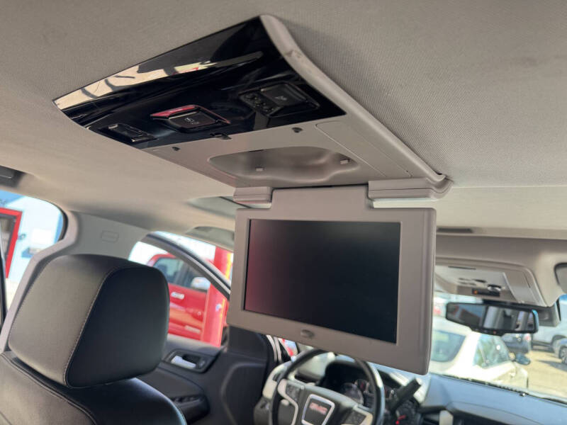 2017 GMC Yukon XL SLT