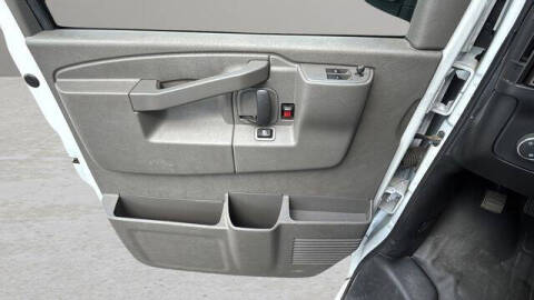 2022 Chevrolet Express 2500
