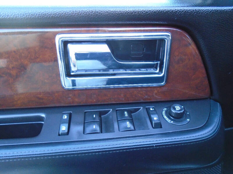 2016 Lincoln Navigator Select