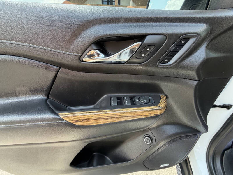 2019 GMC Acadia Denali