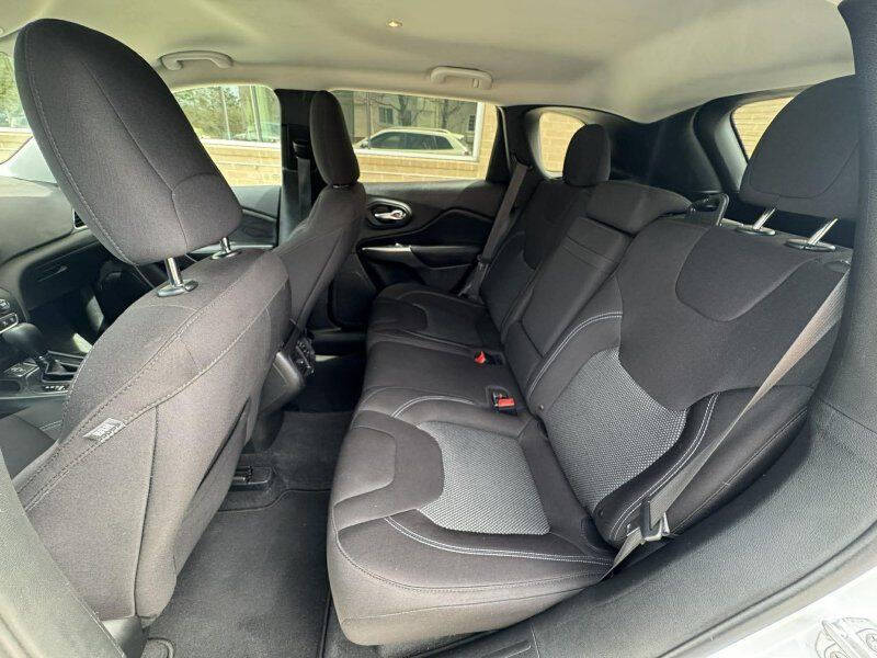 2019 Jeep Cherokee Latitude