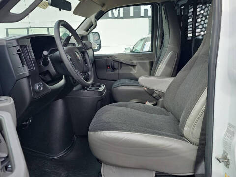 2024 GMC Savana 2500