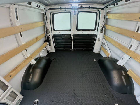 2024 Chevrolet Express 2500