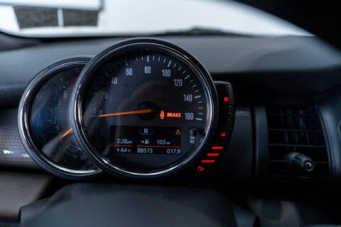 2016 MINI Hardtop 4 Door Cooper