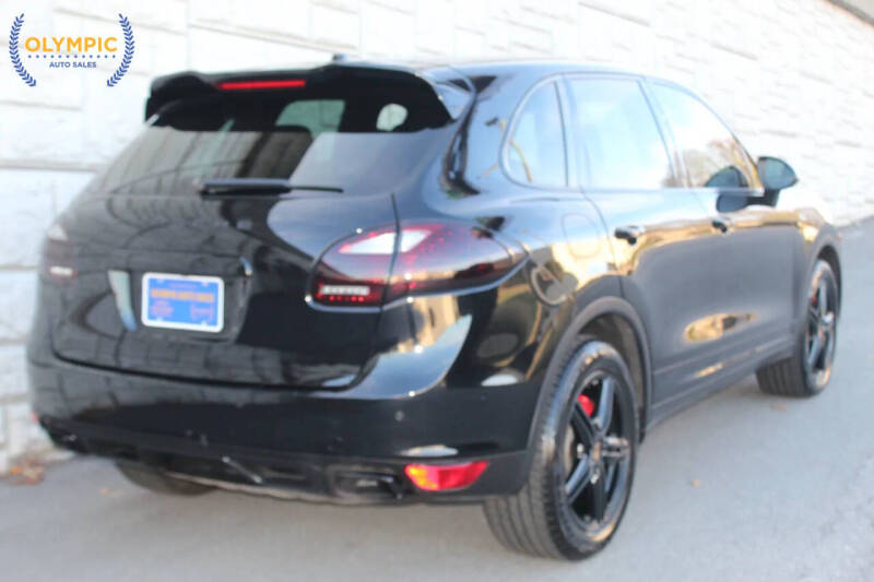 2014 Porsche Cayenne Platinum