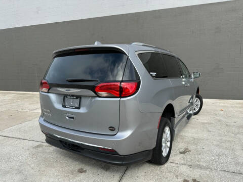 2020 Chrysler Pacifica Launch Edition