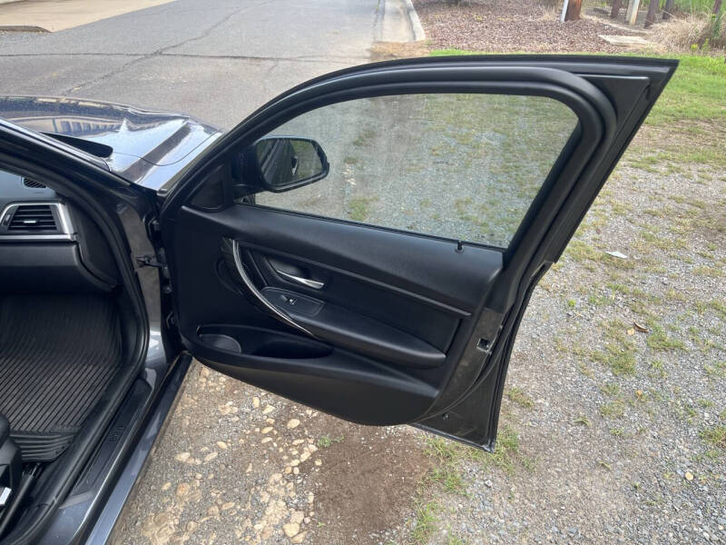 2017 BMW 3 Series 320i xDrive