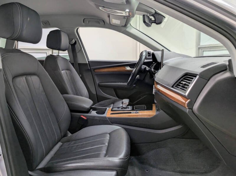 2023 Audi Q5 quattro Premium 40 TFSI