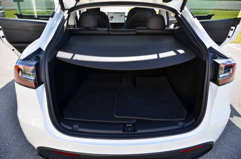 2023 Tesla Model Y Long Range