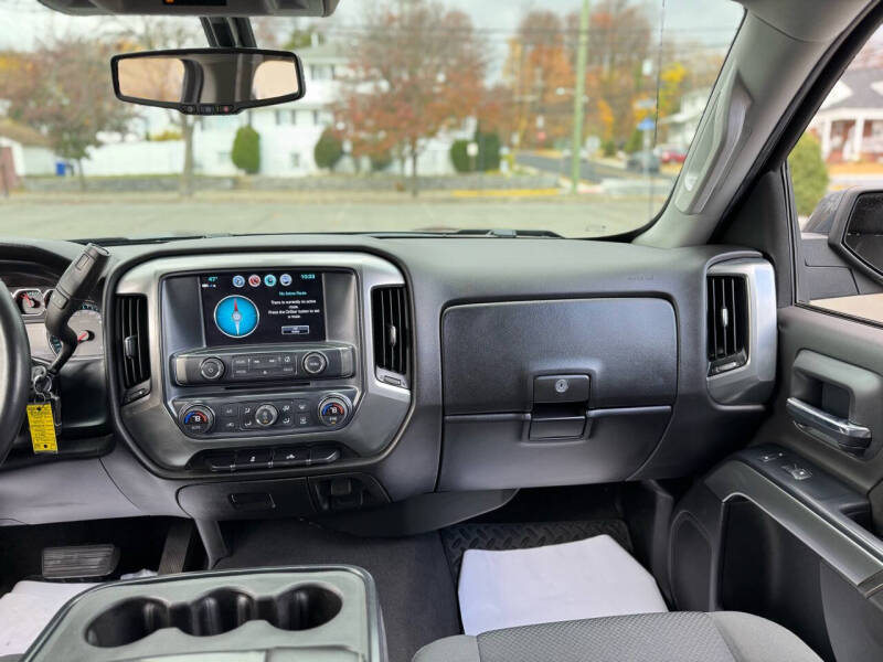 2019 Chevrolet Silverado 1500 LD LT photo 25