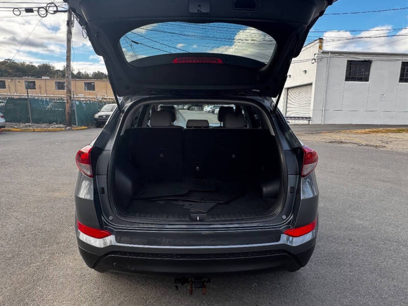 2017 Hyundai Tucson SE