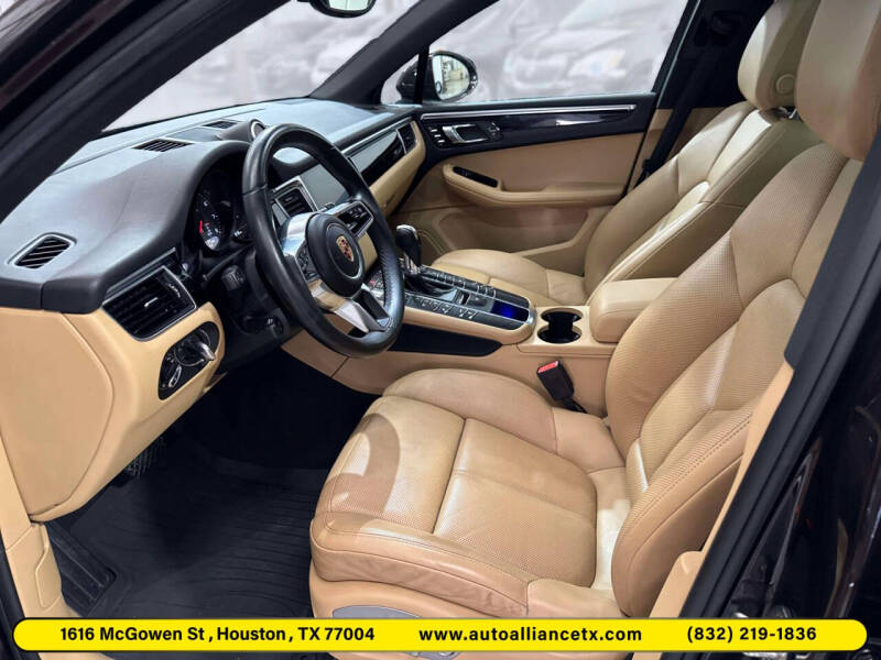 2017 Porsche Macan S