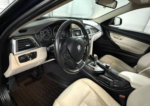 2017 BMW 3 Series 320i