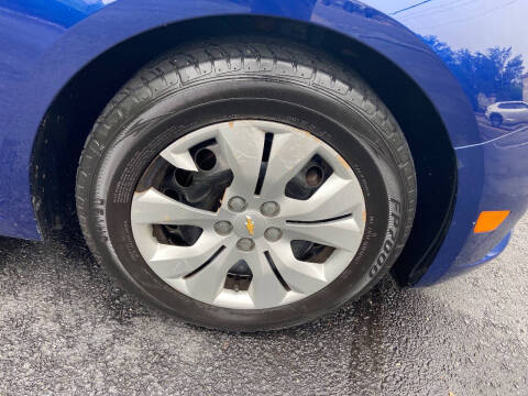 2013 Chevrolet Cruze LS Auto