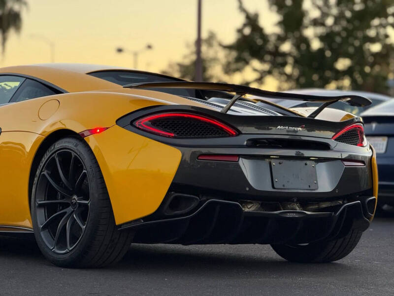 2016 McLaren 570S