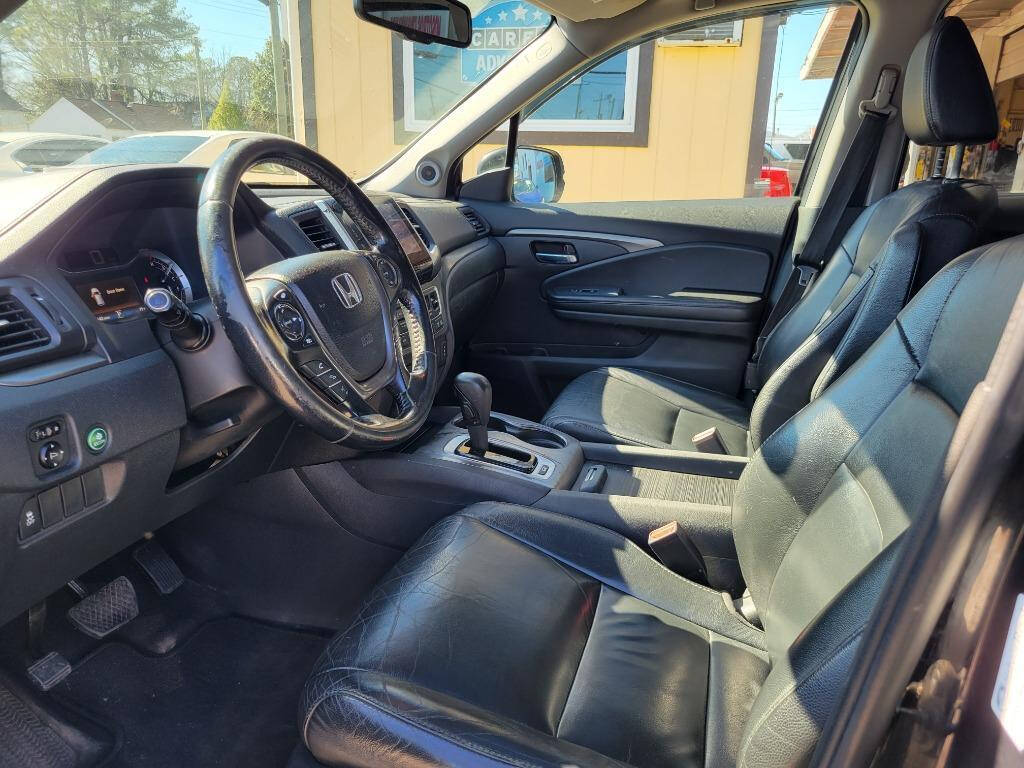 2016 Honda Pilot for sale at DAGO'S AUTO SALES LLC in Dalton, GA