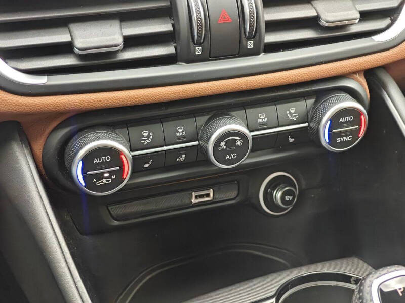 2021 Alfa Romeo Giulia Ti Sport