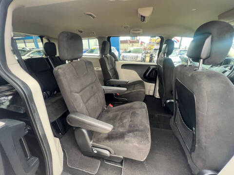 2015 Dodge Grand Caravan SE