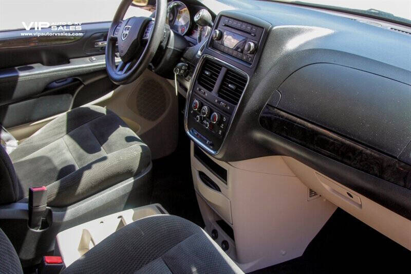 2016 Dodge Grand Caravan SE
