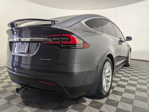 2020 Tesla Model X Long Range