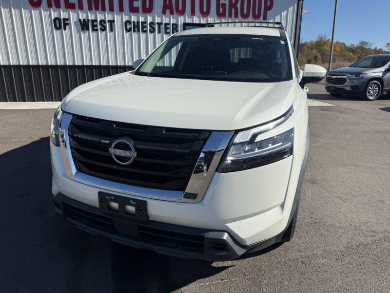 2022 Nissan Pathfinder SV