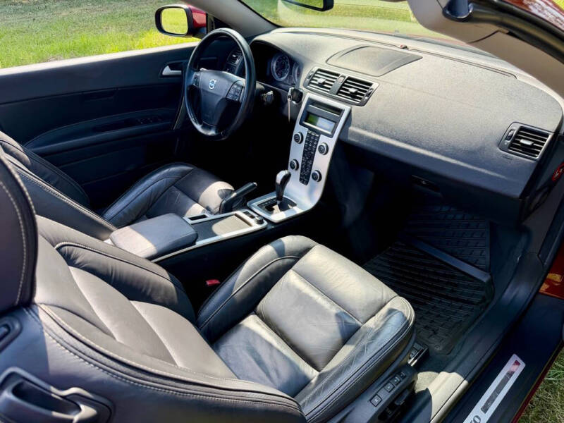 2011 Volvo C70 T5