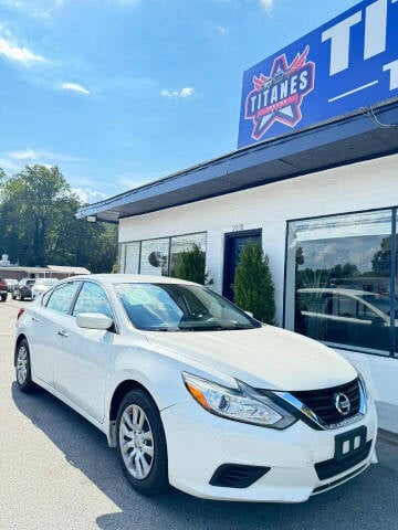 2017 Nissan Altima for sale at Titanes Trucks in Fort Oglethorpe GA