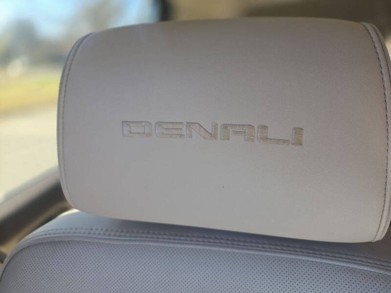 2016 GMC Yukon Denali