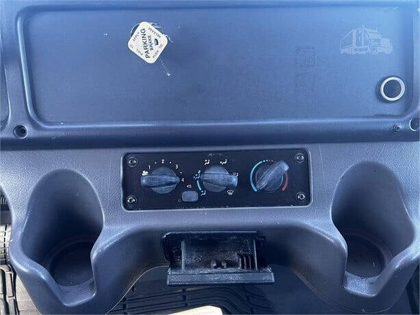 2007 Freightliner M2 106