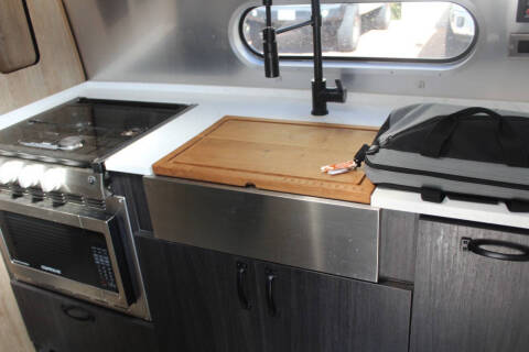 2022 Airstream Pottery Barn 28RB