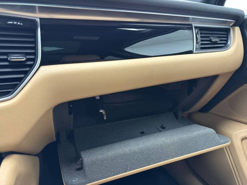 2018 Porsche Macan S