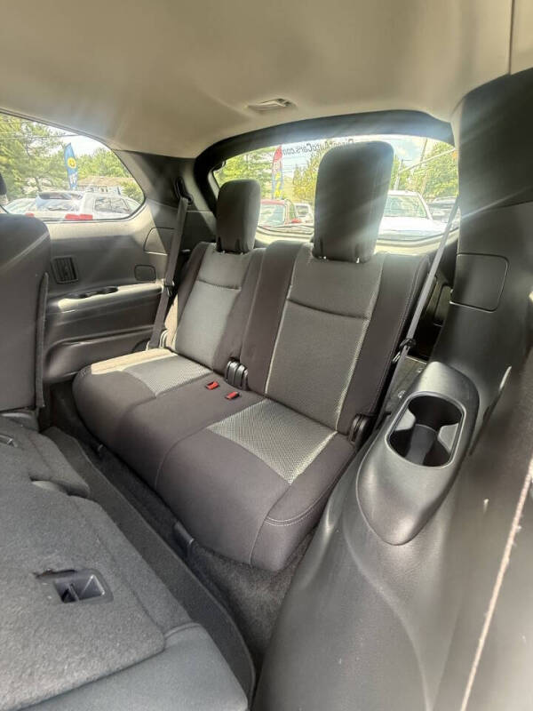 2017 Nissan Pathfinder SV
