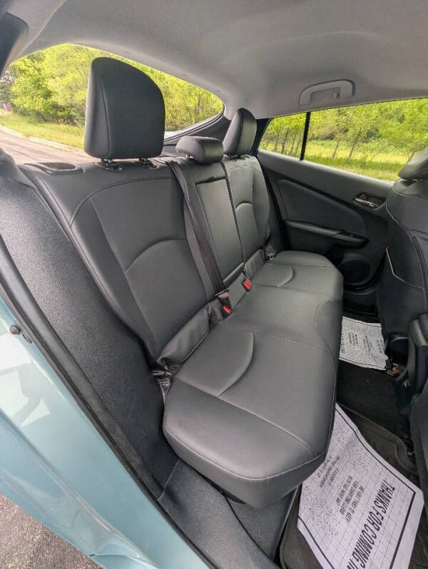 2016 Toyota Prius Three