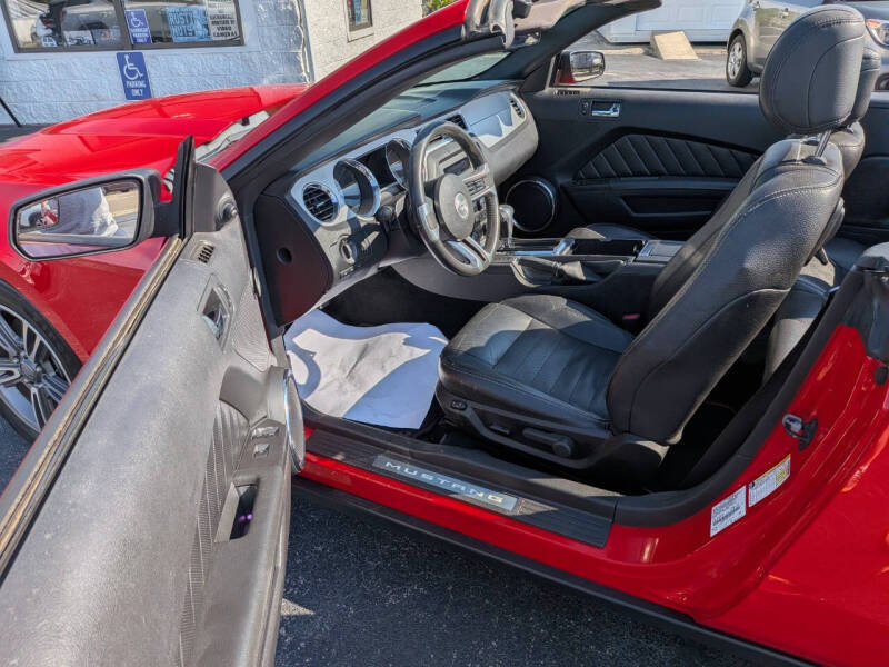2012 Ford Mustang V6