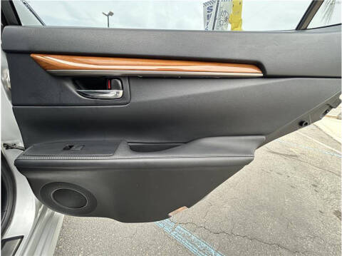2013 Lexus ES 300h