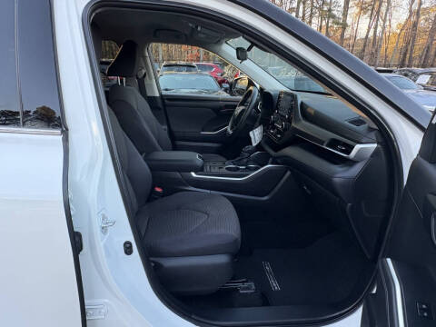 2020 Toyota Highlander L