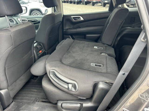 2019 Nissan Pathfinder SV