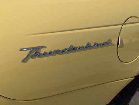 2002 Ford Thunderbird Deluxe