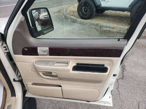 2004 Lincoln Aviator Luxury