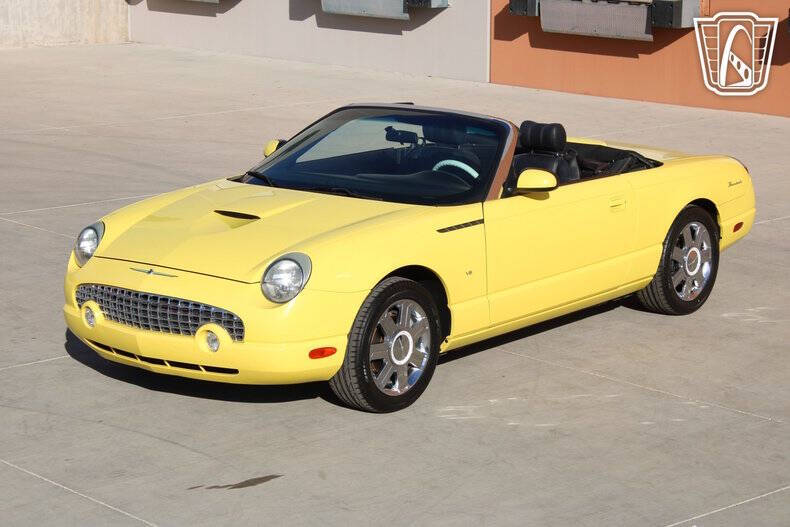 2004 Ford Thunderbird Deluxe